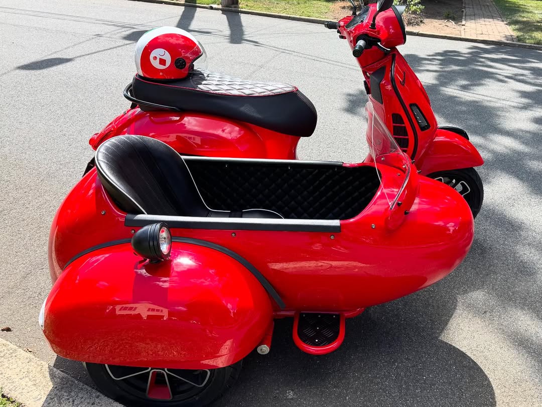 Scooter99 custom sidecar Vespa crate export to USA